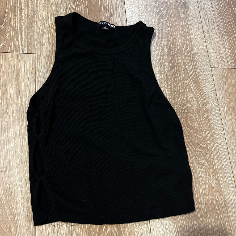 Black ribbed tank top